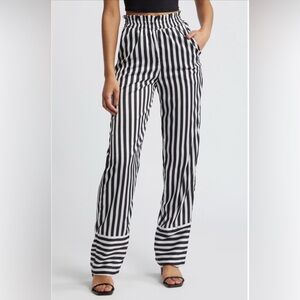 Striped Black and White Women’s Pants Size Medium
